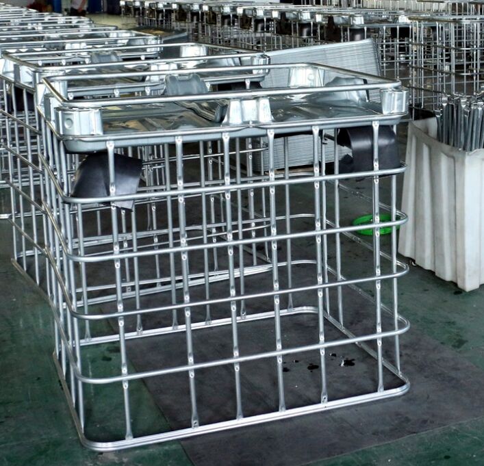 Saldatrice IBC Saldatrice Dotata di Velocità di Movimento Automatica Regolabile 200-500mm/s e Operatore a Due Persone