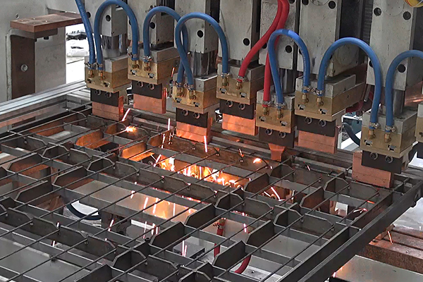 Sistema di controllo elettrico Saldatura a maglia con sistema di raffreddamento e sistema di controllo del funzionamento PLC 2