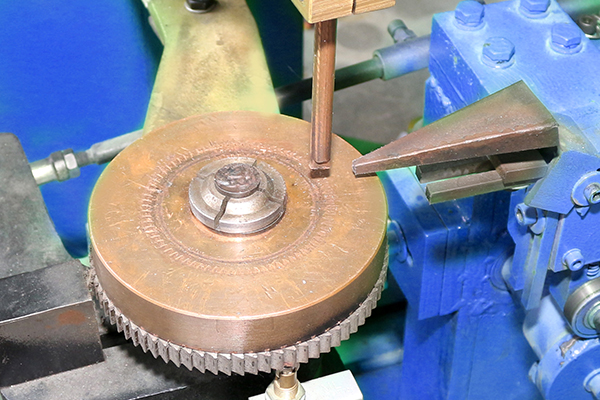 Hwashi attrezzature di saldatura a chiusura per autoveicoli 4